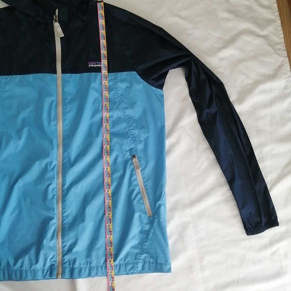 Patagonia Light Hooded Windbreaker Jacket Boy's Size XXL (Fits Woman's S/M) - Picture 15 of 16